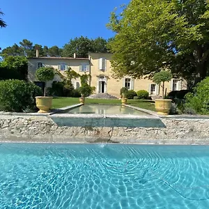 2* Bed and breakfast La Bastide De Ganay
